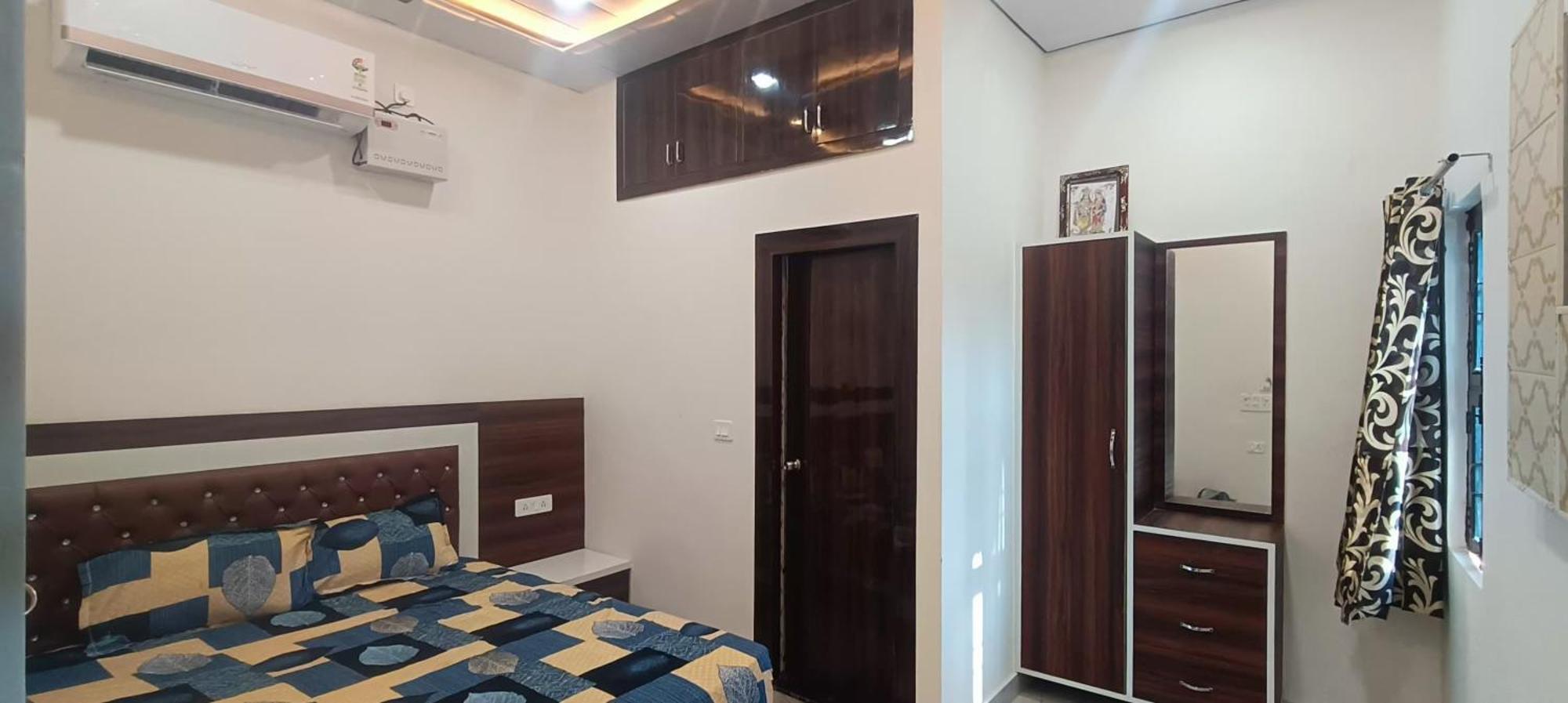 Goenka Home Stay Barsana Chhata Exterior foto