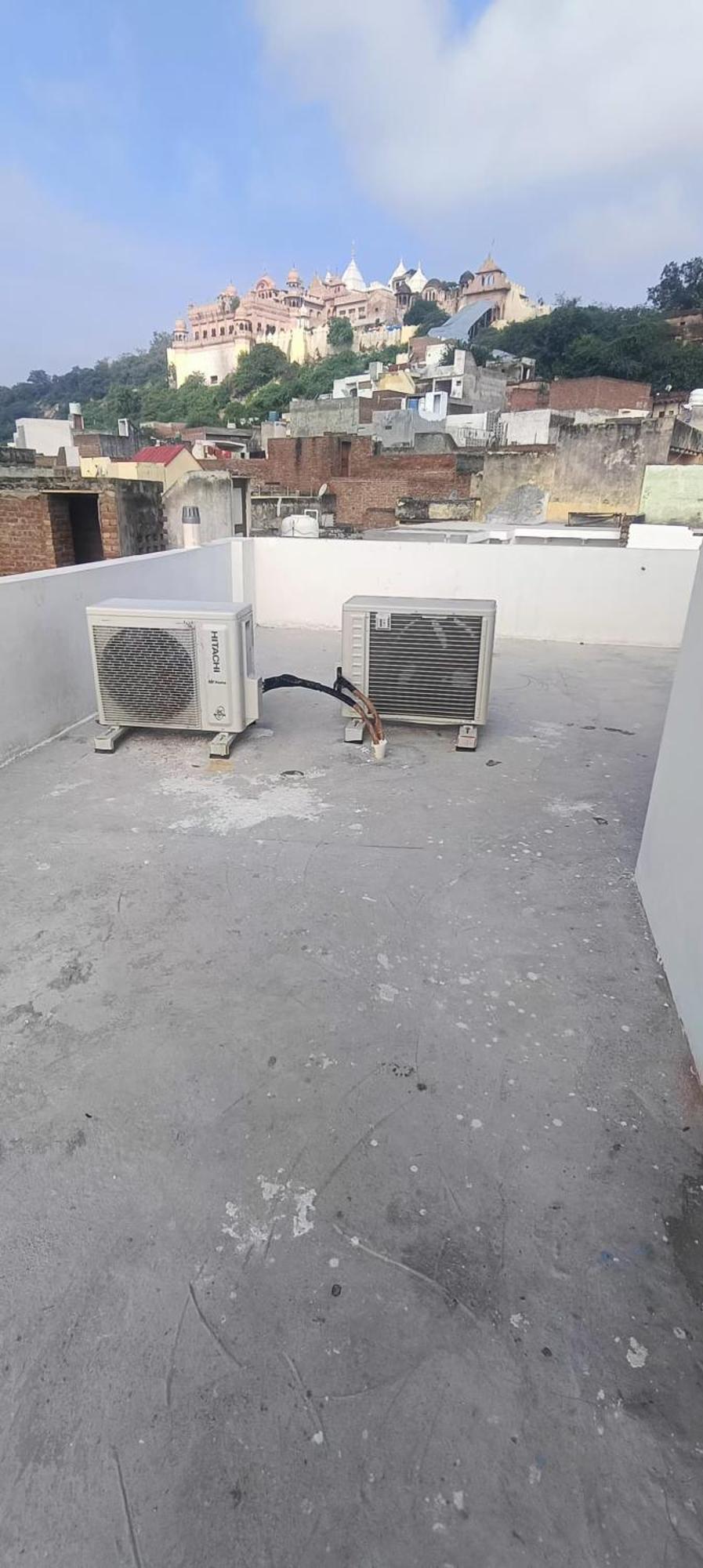 Goenka Home Stay Barsana Chhata Exterior foto