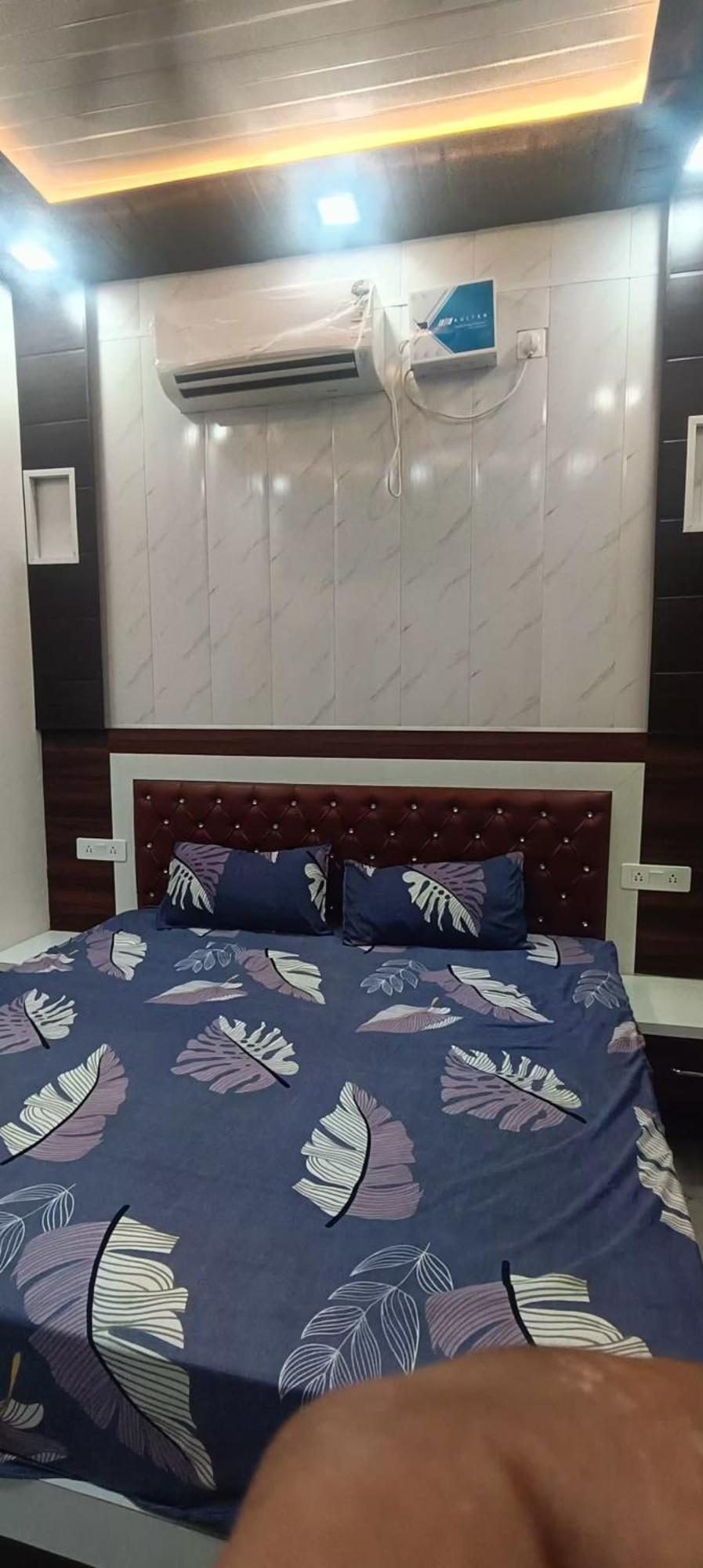 Goenka Home Stay Barsana Chhata Exterior foto